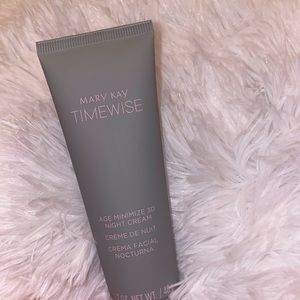 Mary Kay Timewise: Age Minimize 3D Night Cream
